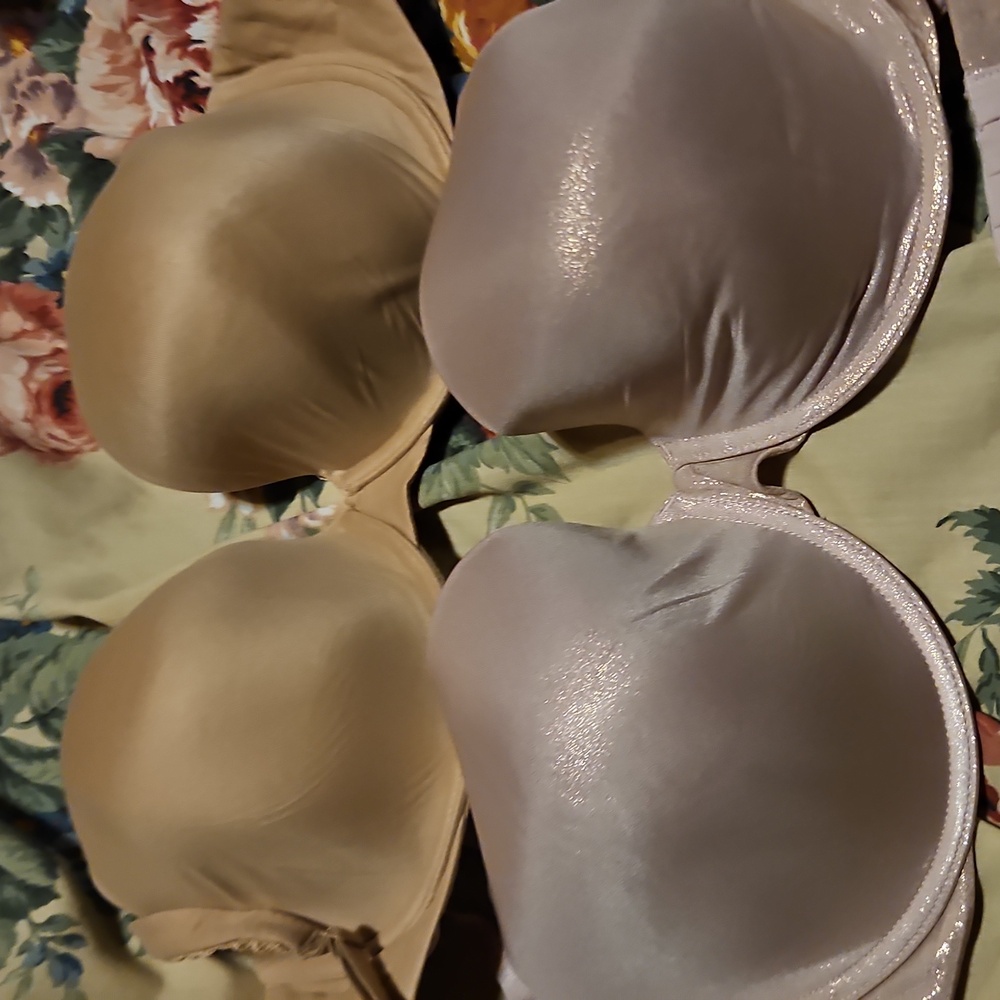 Victoria's secret bundle of two bras 36 DD - Picture 6 of 12